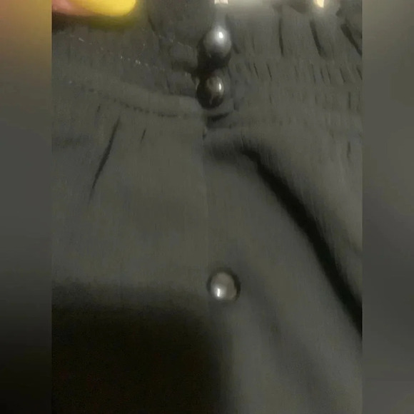 ‎NWT- Everleigh Off-the-Shoulder Black Blouse. Size M. - Picture 6 of 11